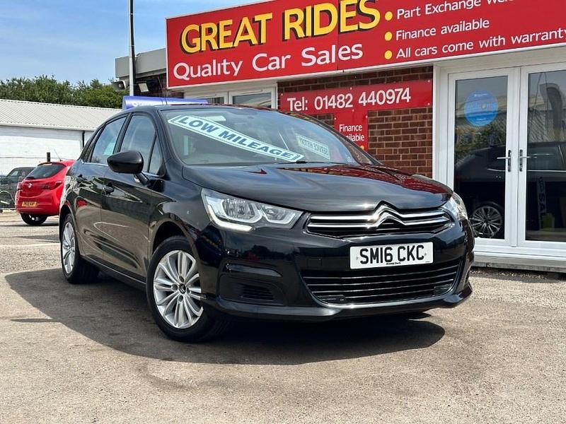 Black Used 2016 Citroën C4 Feel Hatchback | £4,995 (Fair price) - Image 1/4