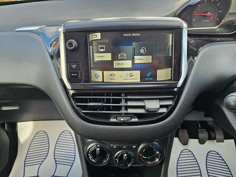 Used Peugeot 208 Active 82 HP (60 kW) 2013 Blue Hatchback