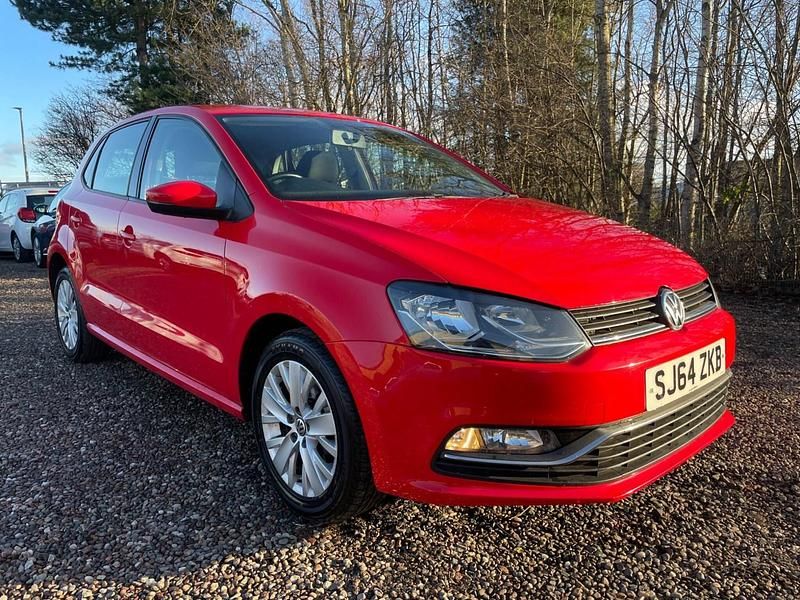 Used VW Polo SE 60 HP (44 kW) 2015 Red Hatchback