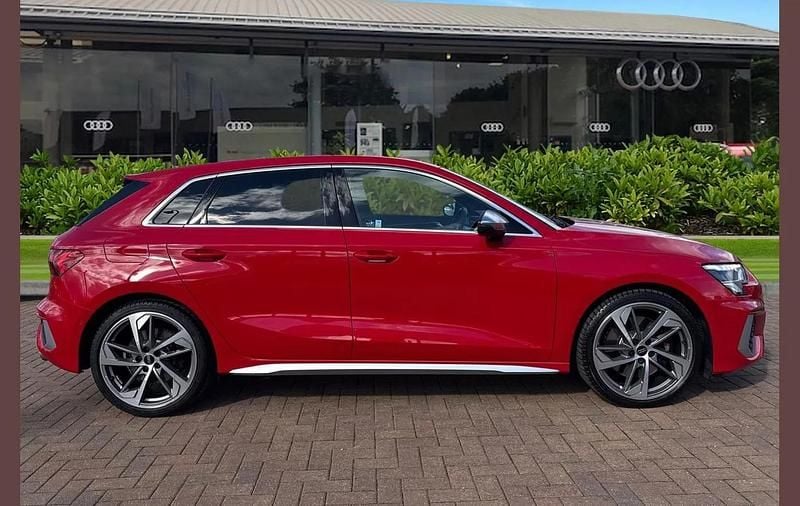 Used Audi S3 Sportback Comfort 310 HP (228 kW) 2023 Red Hatchback