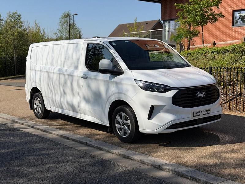 Used Ford Transit Custom Limited 136 HP (100 kW) 2024 White Van