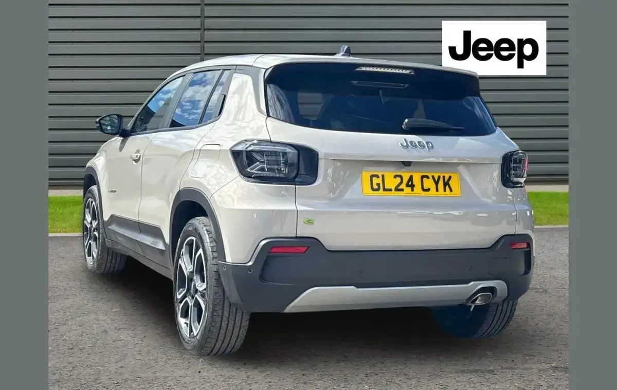 Used Jeep Avenger Summit 99 HP (72 kW) 2024 Beige SUV
