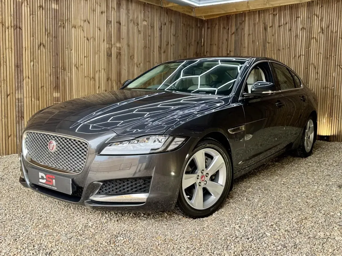 Used Jaguar XF Portfolio 250 HP (183 kW) 2020 Grey Sedan