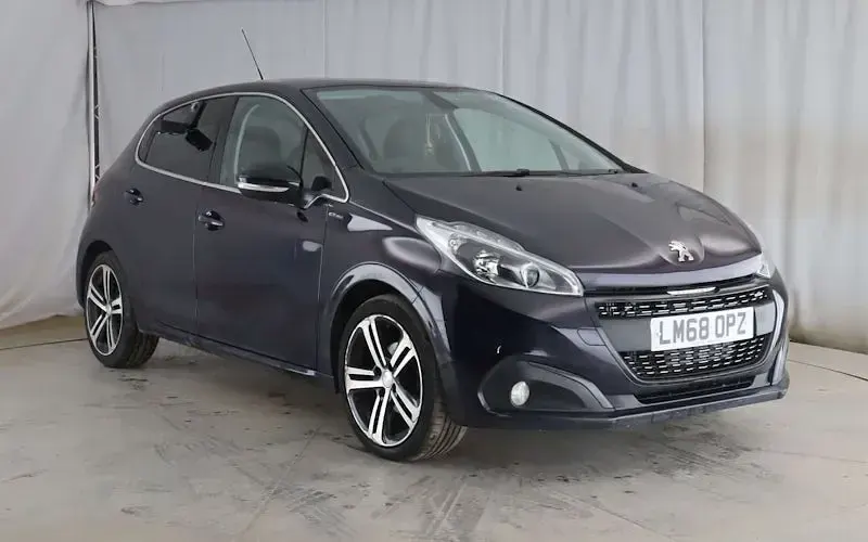 Second-hand Peugeot 208 GT-line 109 CP (80 kW) 2018 Hatchback