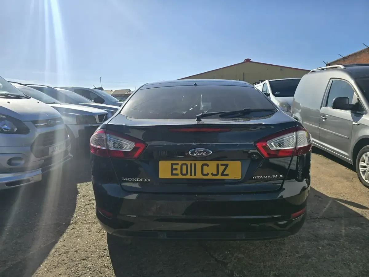 Begagnad Ford Mondeo Titanium X 163 HK (119 kW) 2011 Svart Halvkombi