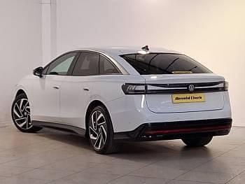 Usado VW ID.7 Pro 210 kW (286 CV) 2024 Blanco Utilitario