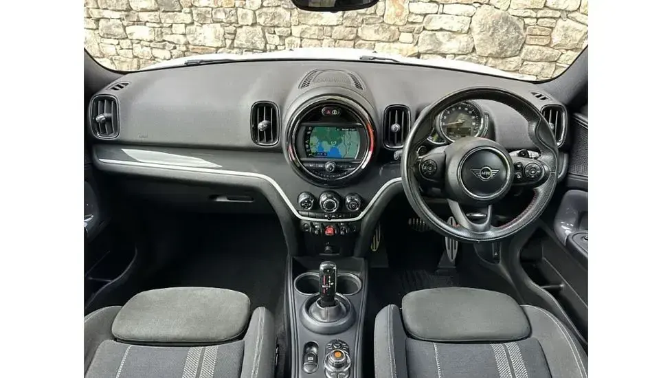 Used Mini Cooper S Countryman Sport 189 HP (139 kW) 2019 White SUV