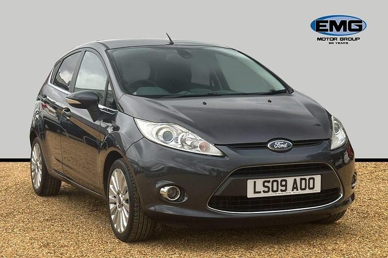 Grey Used 2009 Ford Fiesta Titanium Hatchback | £3,995 (Fair price) - Image 1/3