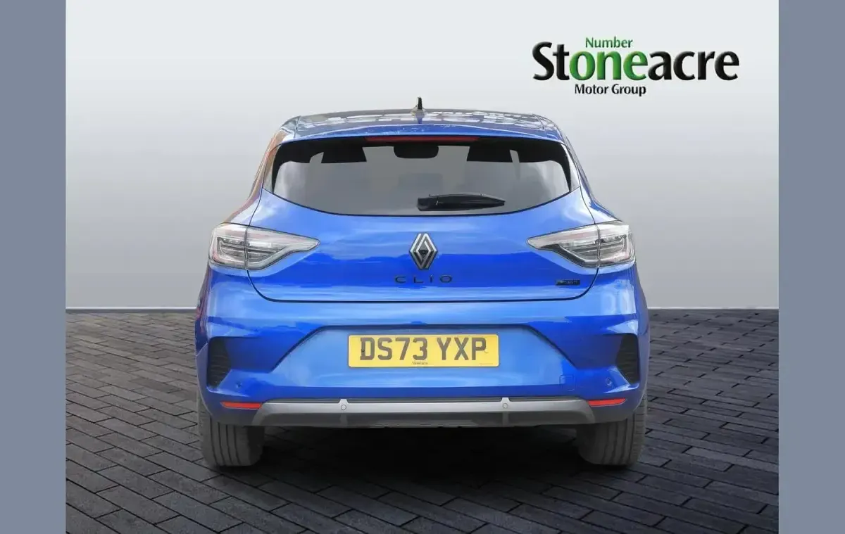 Used Renault Clio V Esprit Alpine 140 HP (102 kW) 2024 Blue Hatchback