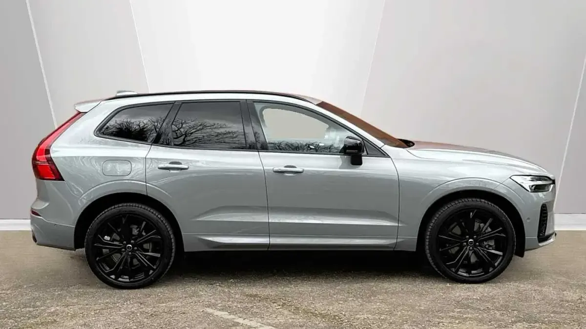 Used Volvo XC60 Plus 345 HP (253 kW) 2026 Grey SUV
