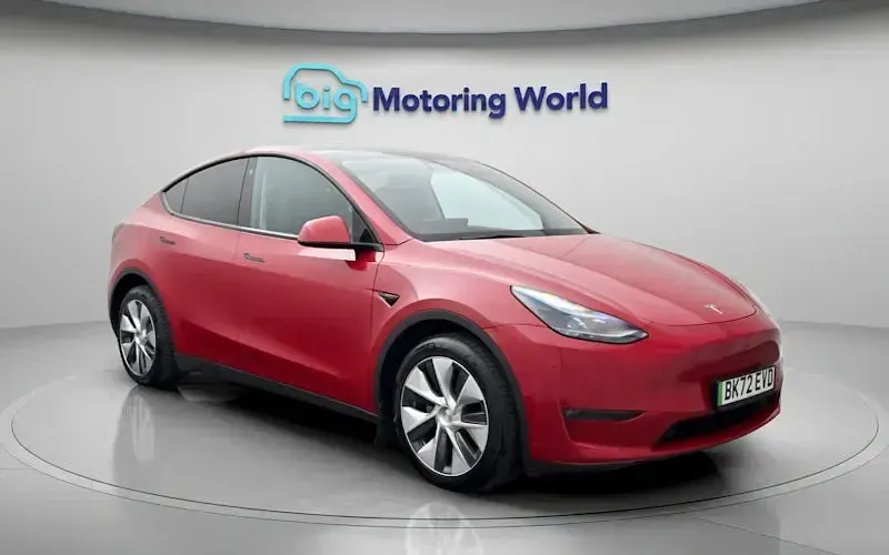 Used Tesla Model Y Long Range AWD 286 kW (389 HP) 2025 SUV