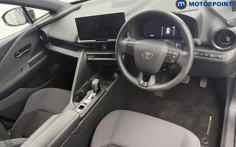 Used Toyota C-HR Design 223 HP (164 kW) 2026 SUV