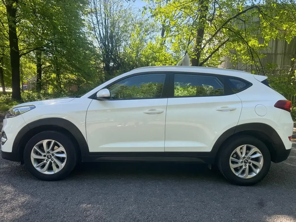 Used Hyundai Tucson SE 116 HP (85 kW) 2018 White SUV