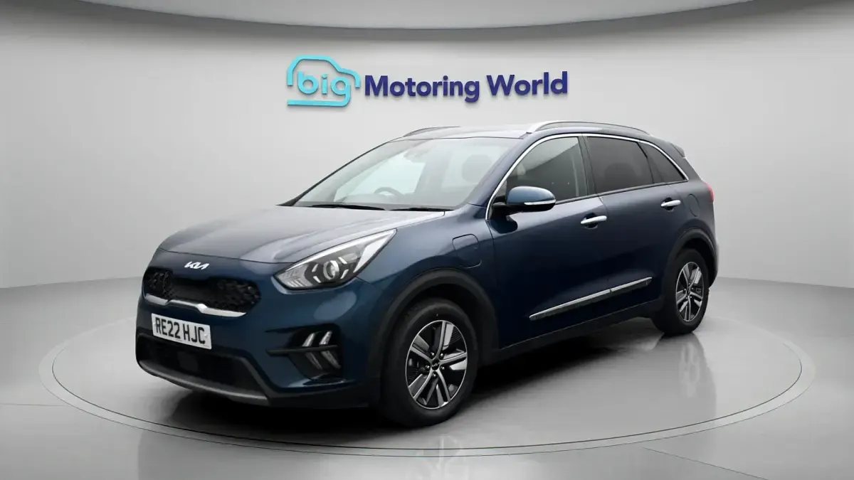 Used Kia Niro 139 HP (102 kW) 2022 Blue SUV