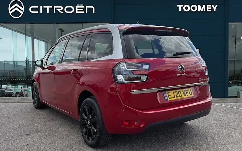 Used Citroën C4 SpaceTourer Flair 131 HP (96 kW) 2020 Red MPV