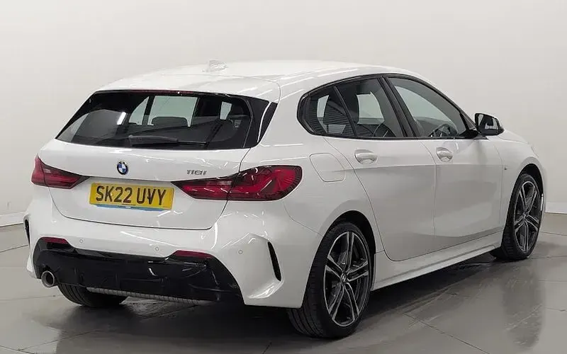 Used BMW 118 M Sport 136 HP (100 kW) 2022 Alpine white Hatchback