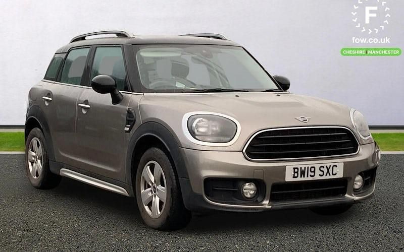 Used 2020 Mini Cooper Classic Hatchback | £12,899 (Fair price) - Image 1/3