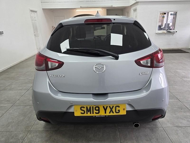 Begagnad Mazda 2 Inclusive 2019 Silver Halvkombi