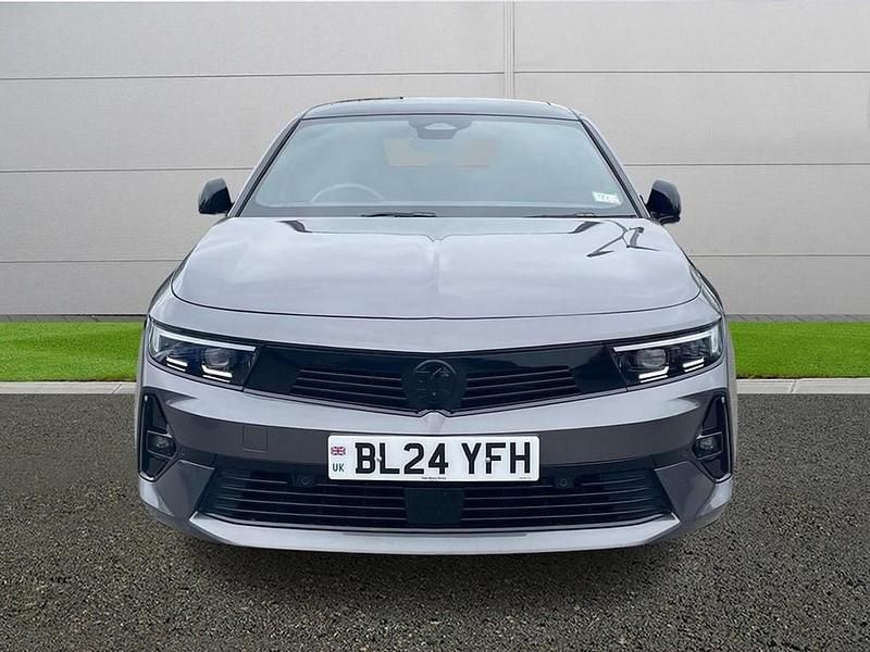 Used Vauxhall Astra Ultimate 131 HP (96 kW) 2024 Grey Hatchback
