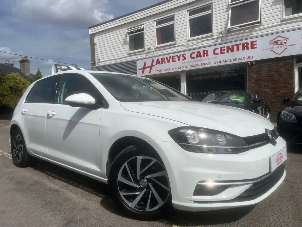 Used VW Golf VII Match 150 HP (110 kW) 2019 White Hatchback