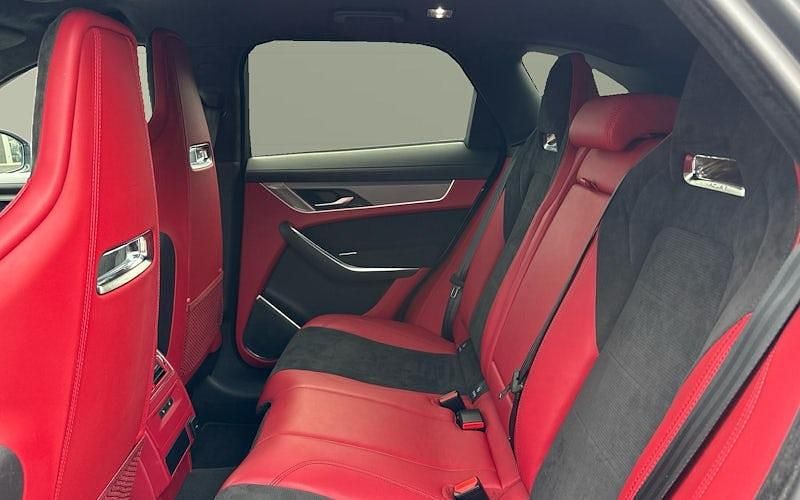 Used Jaguar F-Pace SVR 551 HP (405 kW) 2021 Silver SUV