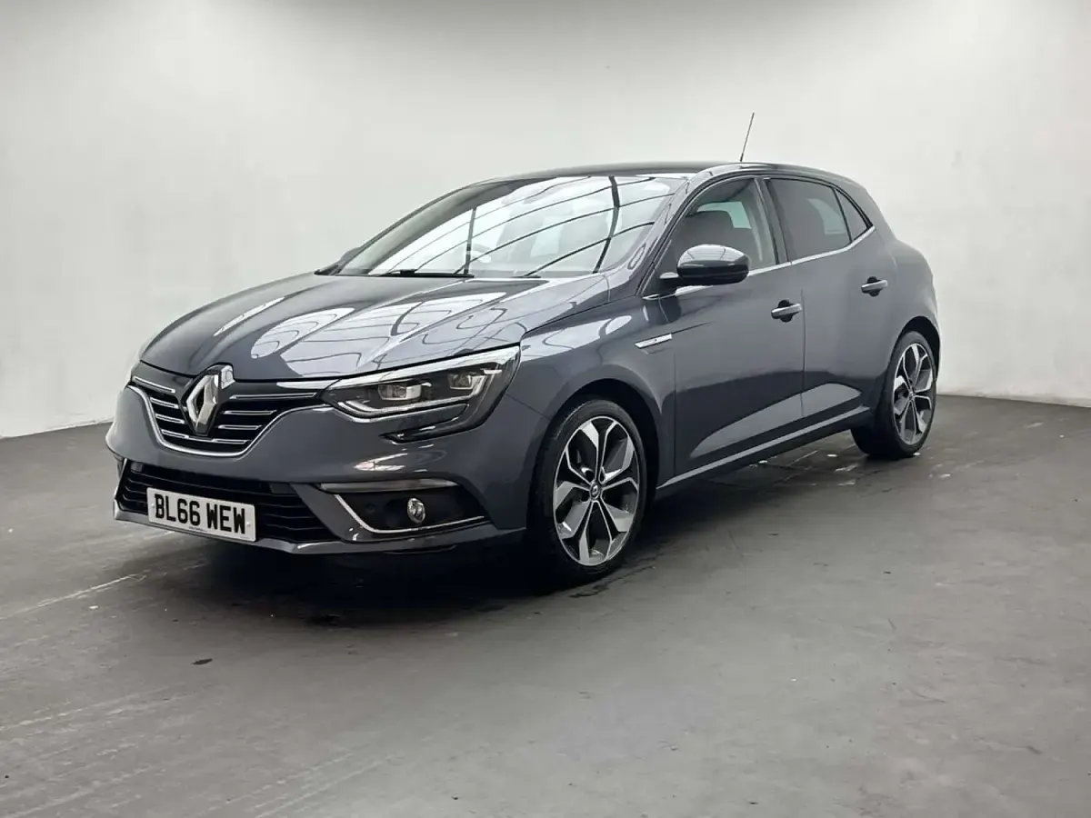 Used Renault Mégane IV Signature 128 HP (94 kW) 2016 Grey Hatchback
