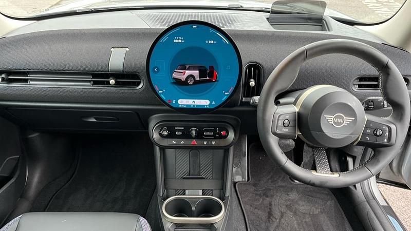 Used Mini Cooper S Hatch 201 HP (147 kW) 2025 Silver Hatchback