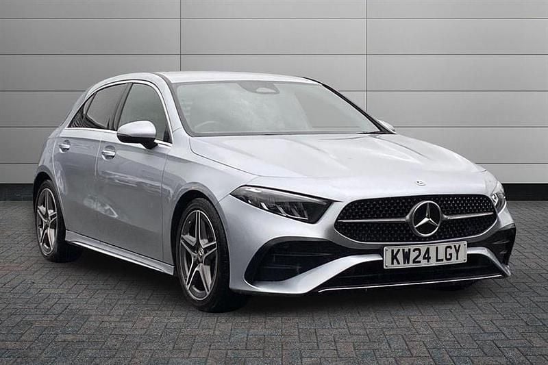 Used Mercedes A180 Executive 136 HP (100 kW) 2024 High tech silver Hatchback