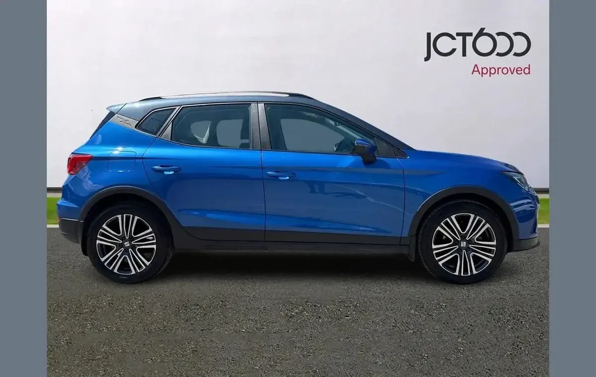 Used Seat Arona SE Technology 113 HP (83 kW) 2024 Blue SUV