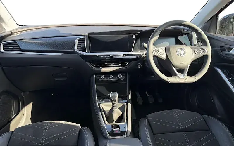 Used Vauxhall Grandland X Ultimate 131 HP (96 kW) 2024 Red SUV