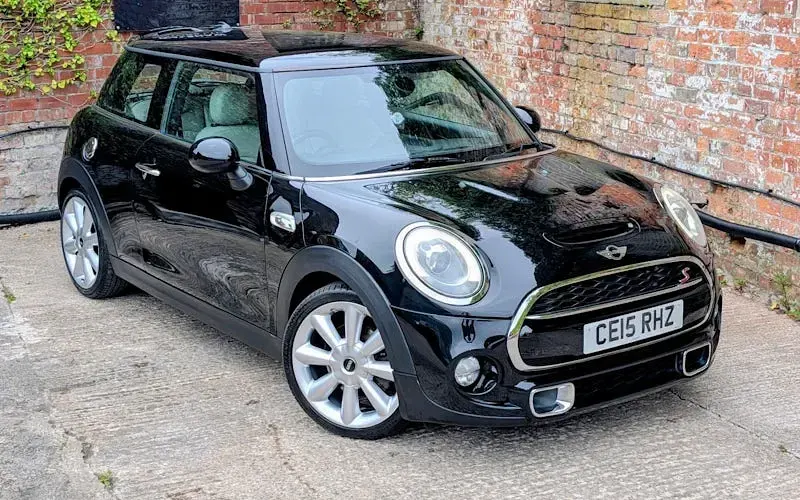 Used Mini Cooper S Hatch 170 HP (125 kW) 2017 Hatchback