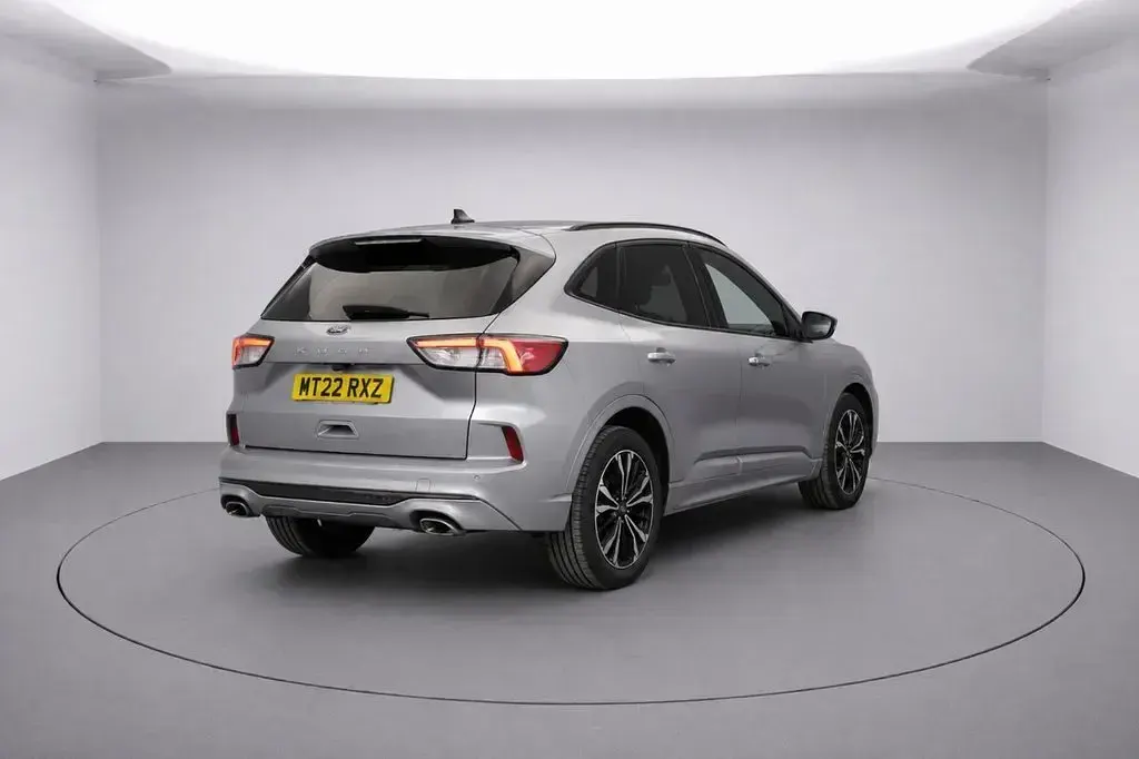 Used Ford Kuga ST-Line 190 HP (139 kW) 2022 Silver SUV