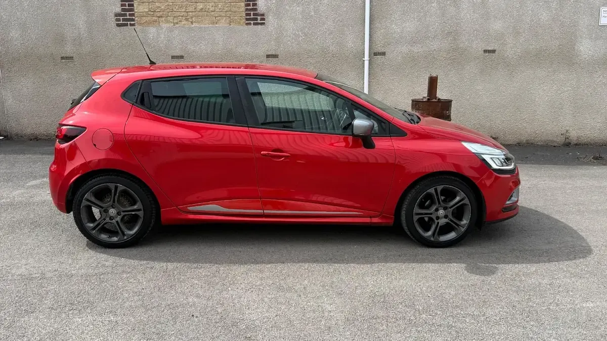 Used Renault Clio GT-Line 90 HP (66 kW) 2019 Red Hatchback