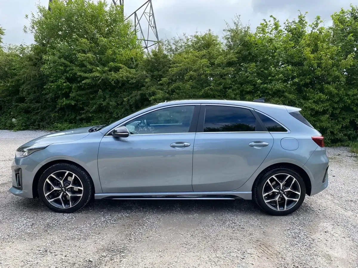 Used Kia Ceed GT-Line 140 HP (102 kW) 2019 Silver Hatchback