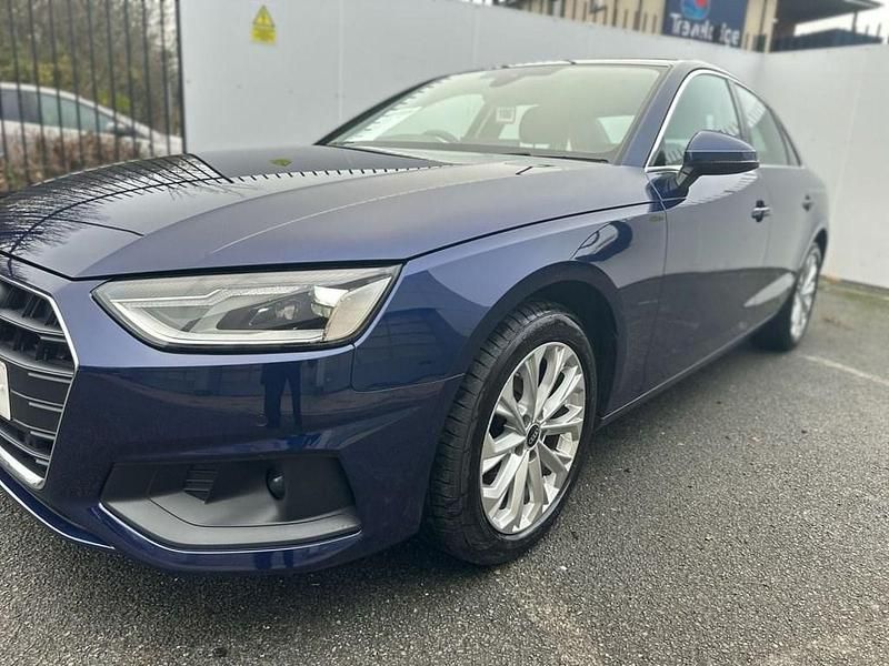 Used Audi A4 Business 150 HP (110 kW) 2022 Blue Sedan