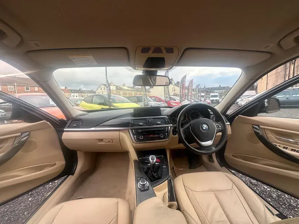 Used BMW 320 Luxury Line 184 HP (135 kW) 2012 Blue Sedan