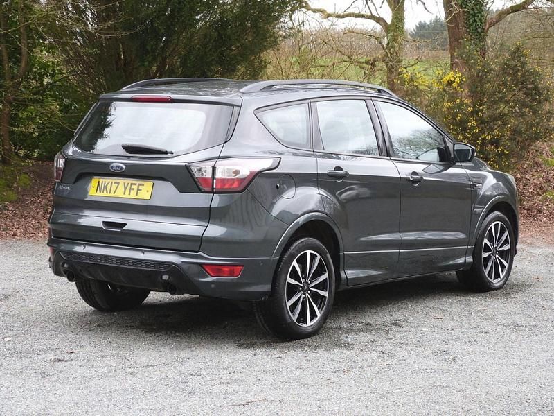 Used Ford Kuga ST-Line 120 HP (88 kW) 2017 Green SUV