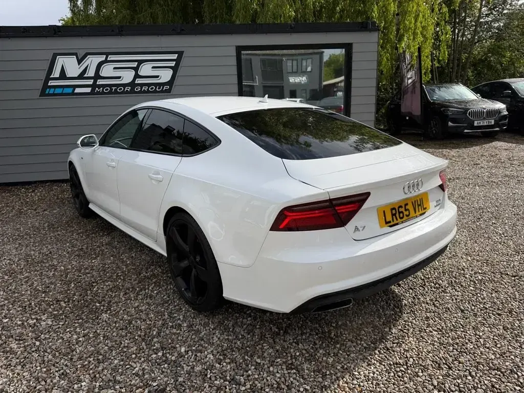 Used Audi A7 Sportback Black Edition 347 HP (255 kW) 2015 White Hatchback