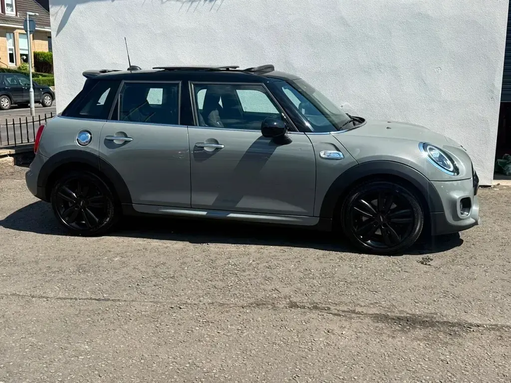 Used Mini Cooper S Hatch 192 HP (141 kW) 2019 Grey Hatchback