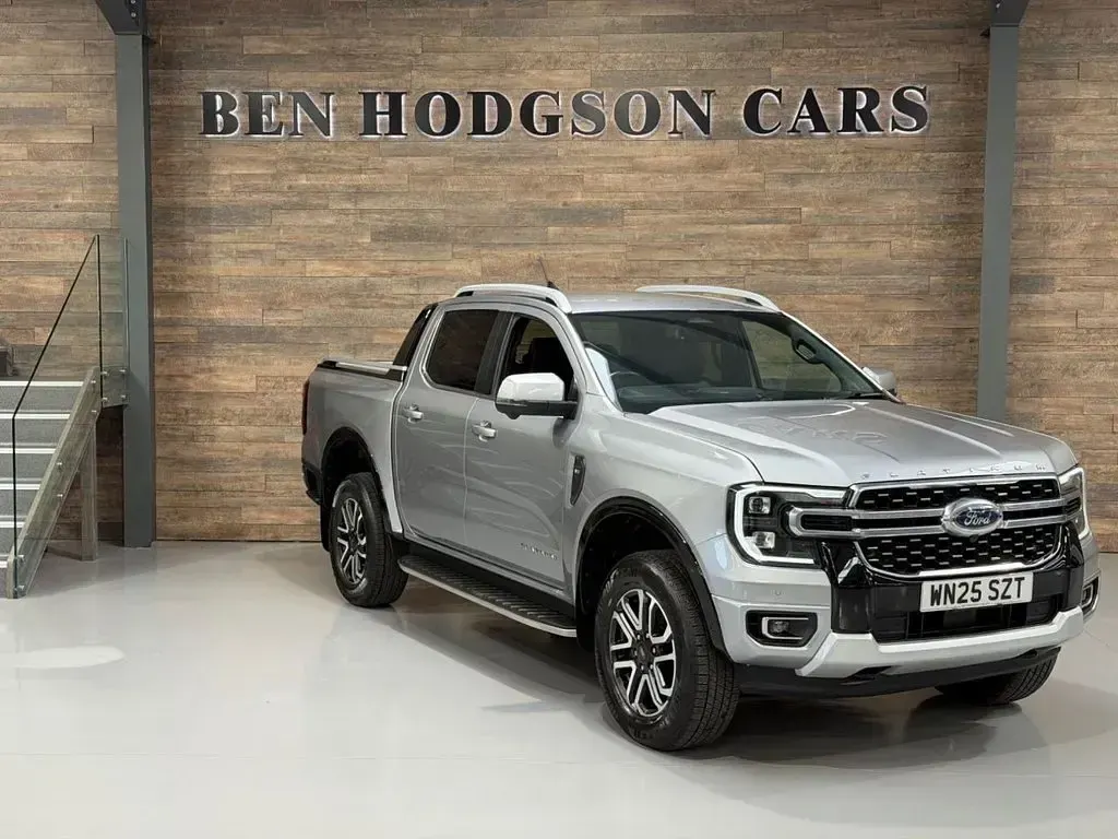 Used Ford Ranger Platinum 240 HP (176 kW) 2025 Silver Pickup