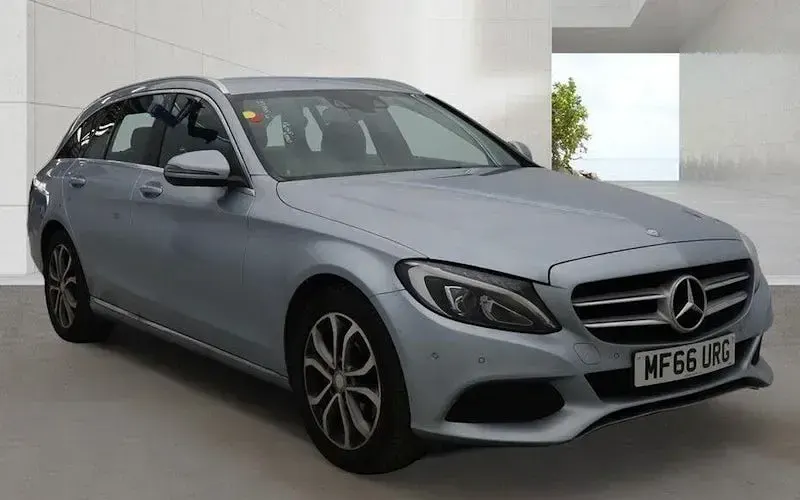 Used Mercedes C200 136 HP (100 kW) 2018 Estate