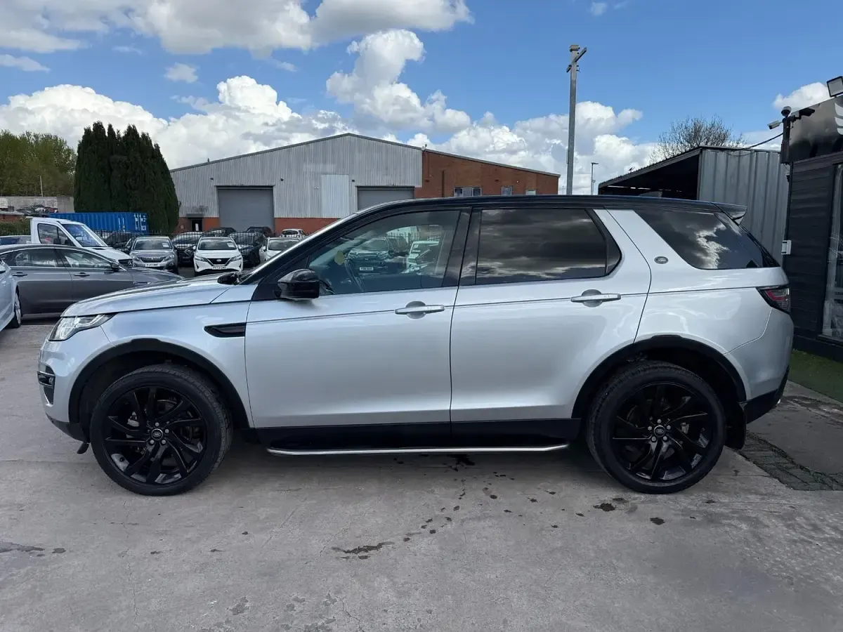 Used Land Rover Discovery 5 HSE 2017 Silver SUV