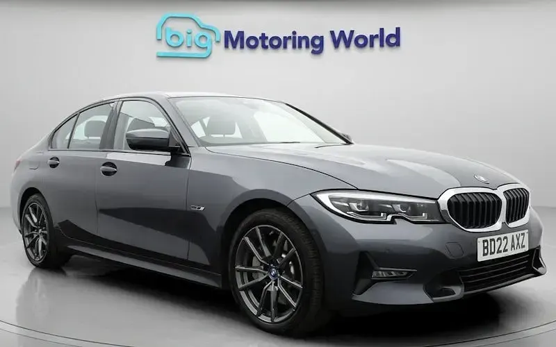 Used BMW 330e Sport Line 292 HP (214 kW) 2022 Sedan