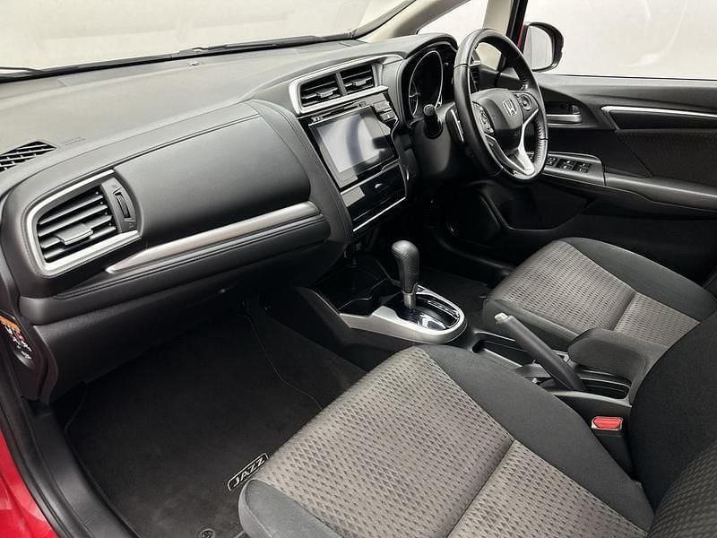 Used Honda Jazz EX 102 HP (75 kW) 2019 Red Hatchback