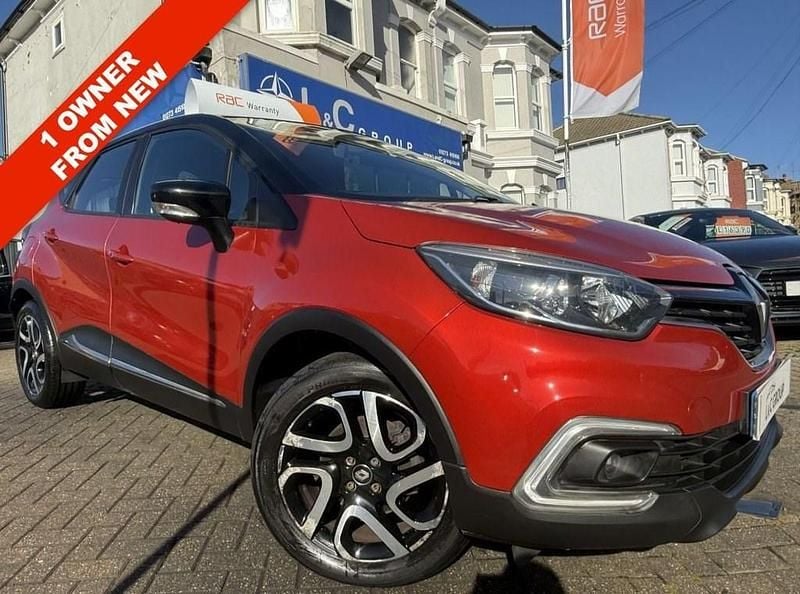 Used Renault Captur Dynamique 2018 Red/black SUV