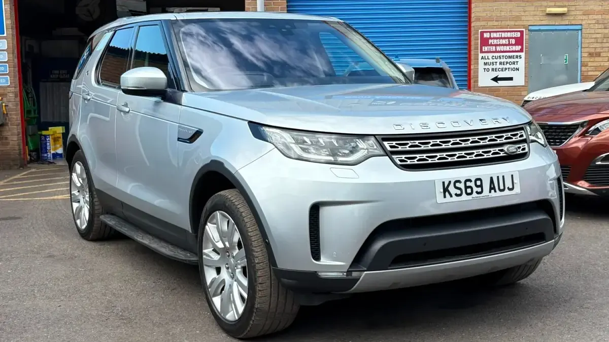 Used Land Rover Discovery 5 HSE Luxury 2019 Silver SUV