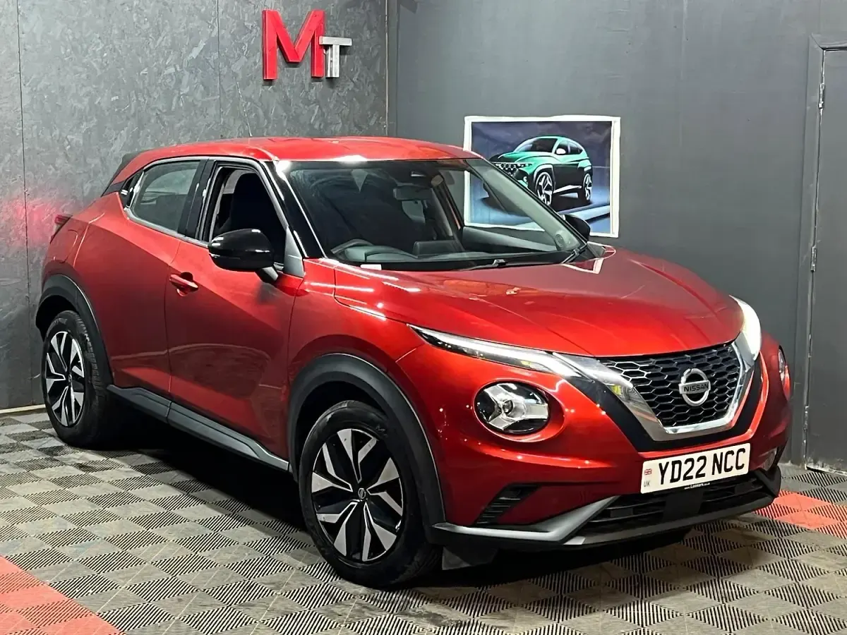 Used Nissan Juke Acenta 114 HP (83 kW) 2022 Red SUV