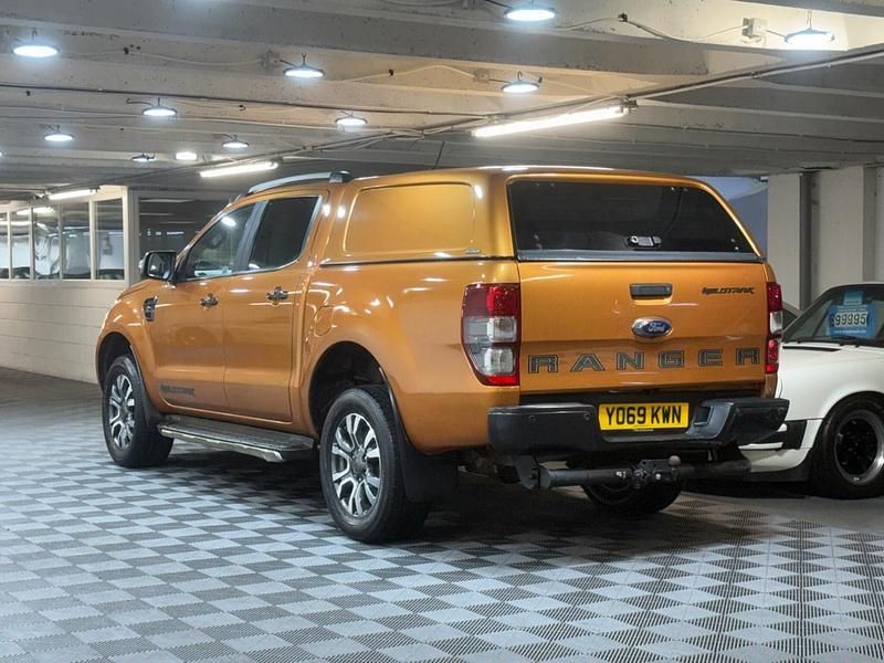 Begagnad Ford Ranger Wildtrack 2020 Orange Pickup