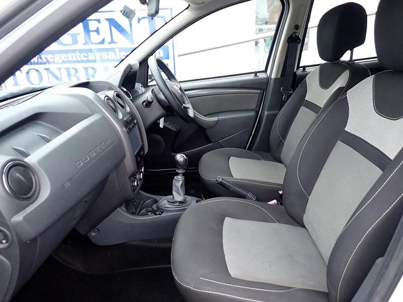 Used Dacia Duster 110 HP (80 kW) 2018 White SUV