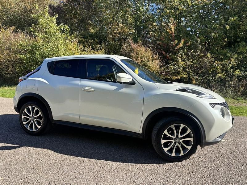 White Used 2016 Nissan Juke Tekna SUV | £4,995 (Fair price) - Image 1/4